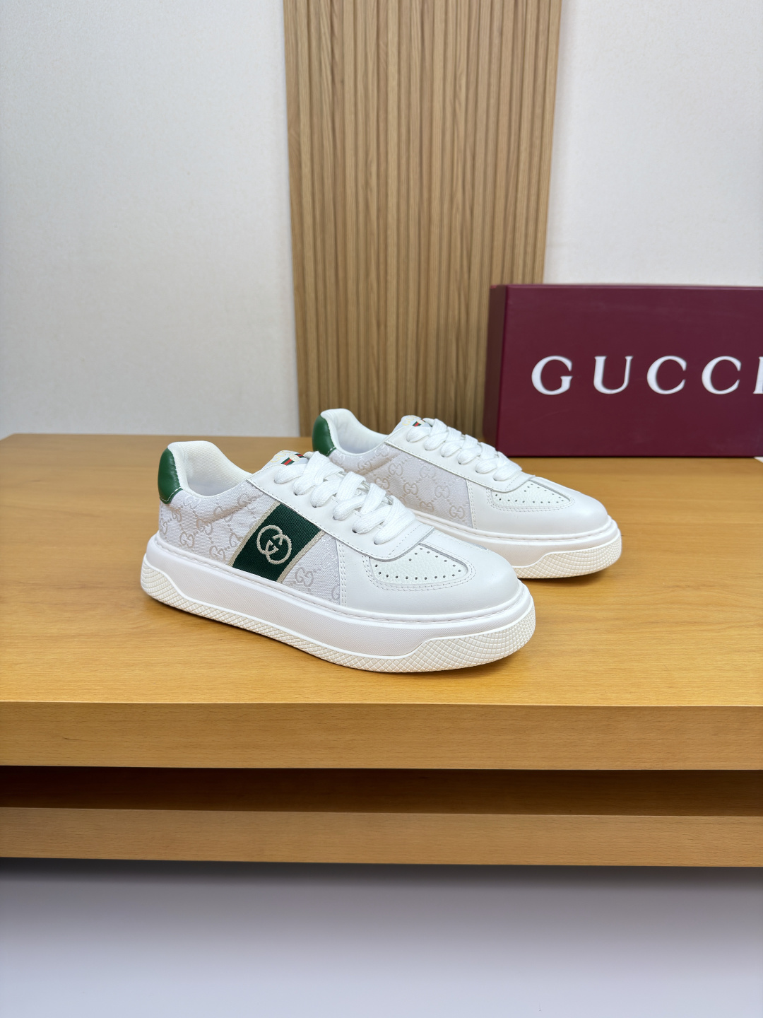 구찌(GUCCI) 프리미엄 스웨이드 콤비 런너 스니커즈 신발