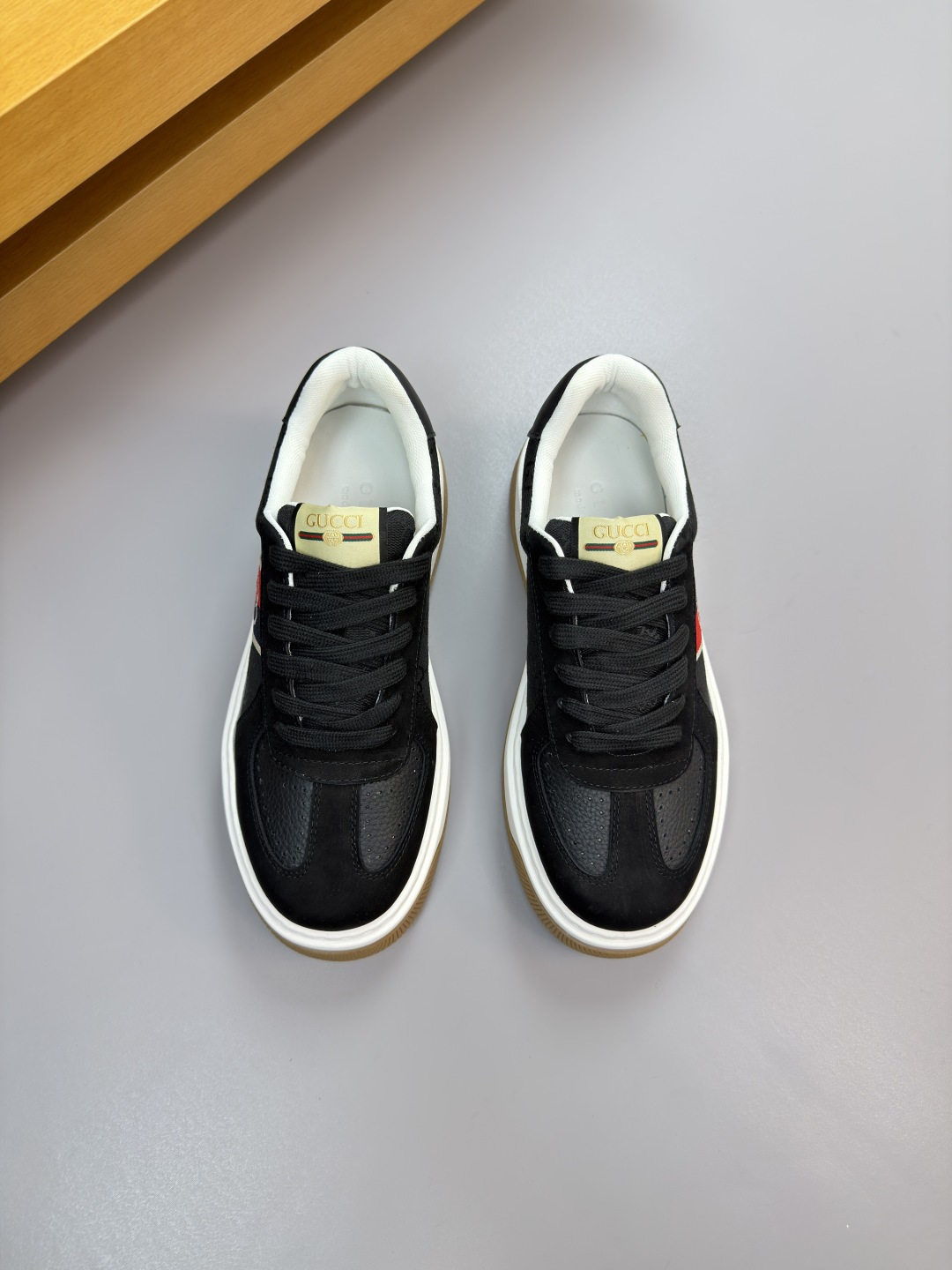 구찌(GUCCI) 프리미엄 스웨이드 콤비 런너 스니커즈 신발