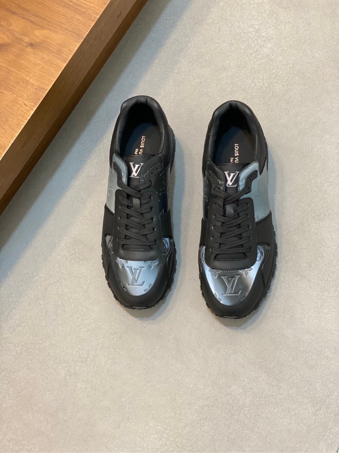 LV 루이비통 하이엔드 스트릿 스니커즈 신발