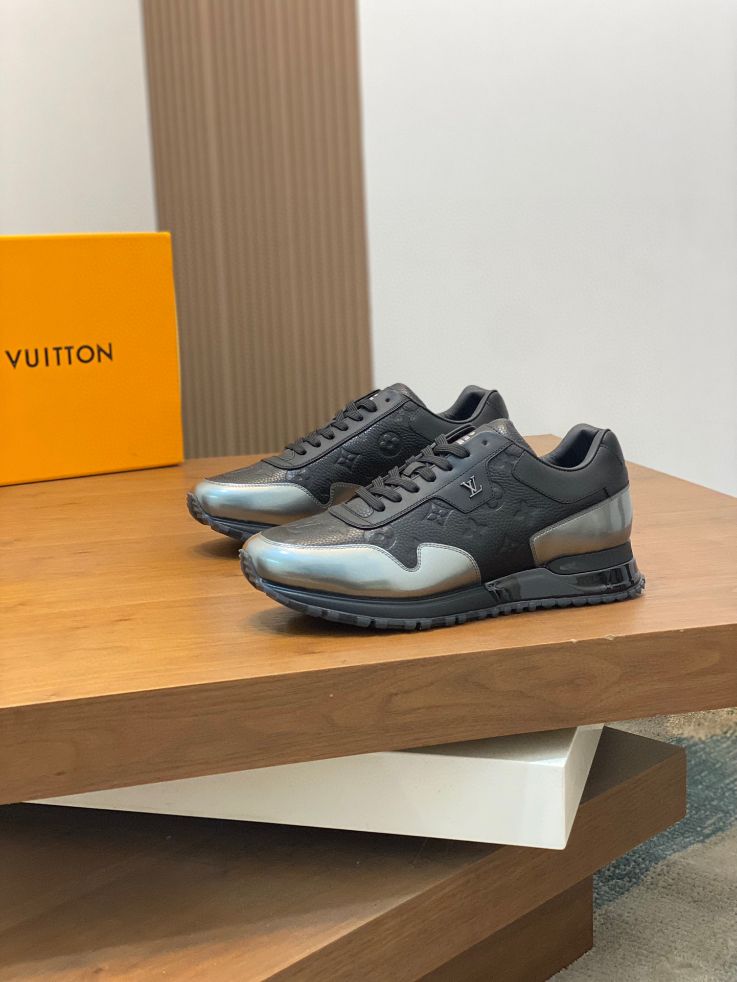 LV 루이비통 하이엔드 스트릿 스니커즈 신발