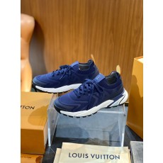 루이비통(Louis Vuitton) LV 러너 타틱(Runner Tatic) 테크니컬 스니커즈 신발