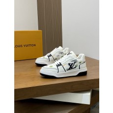 루이비통(LV) 트레이너(Trainer) 스니커즈 신발