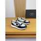프라다(PRADA) 메탈 로고 나파 & 스톤 패턴 스니커즈 신발