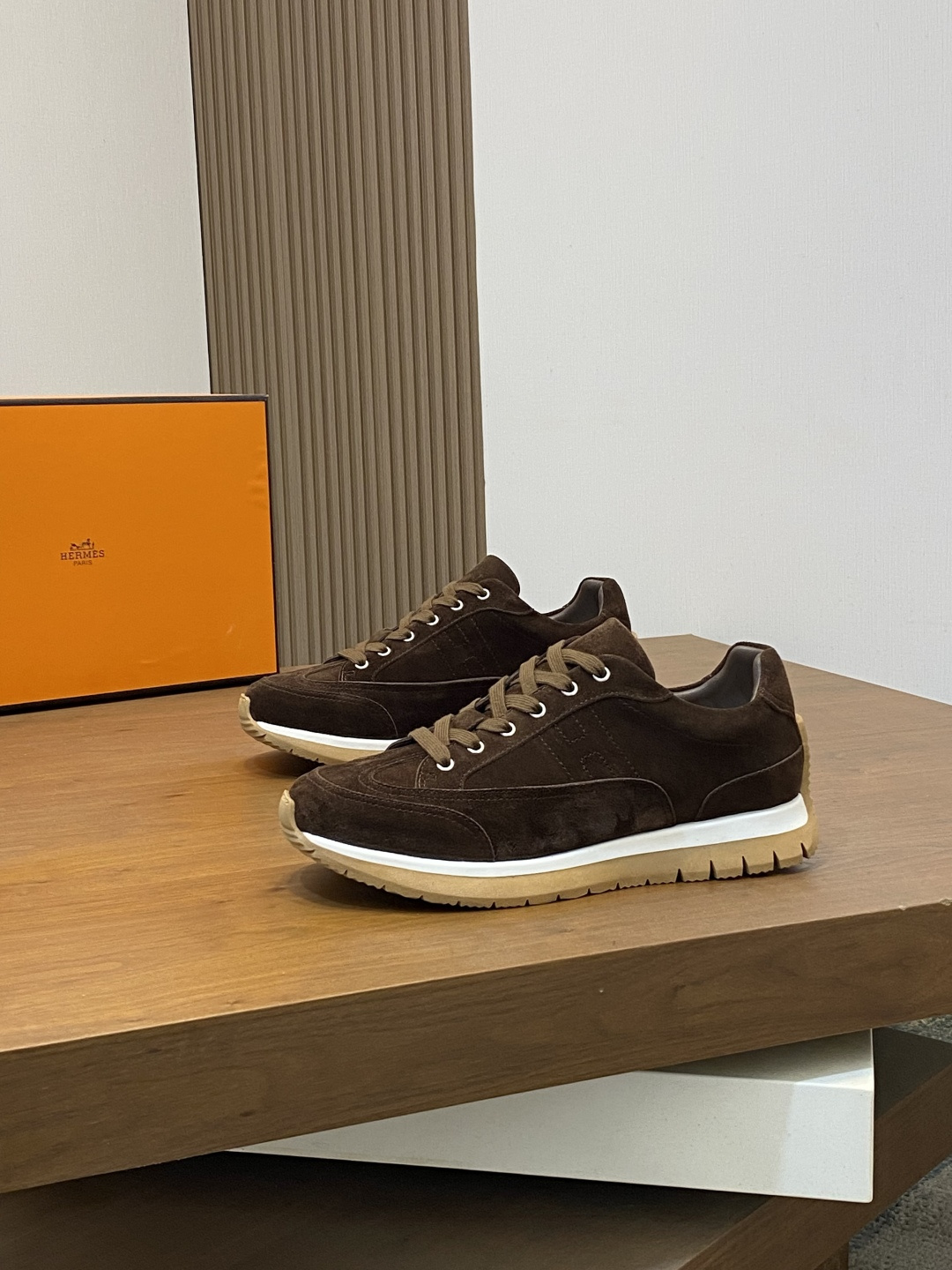 에르메스(Hermes) 바운싱(Bouncing) 스니커즈 신발