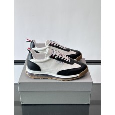 톰브라운(Thom Browne) TB 에어쿠션 레트로 조거 스니커즈 신발