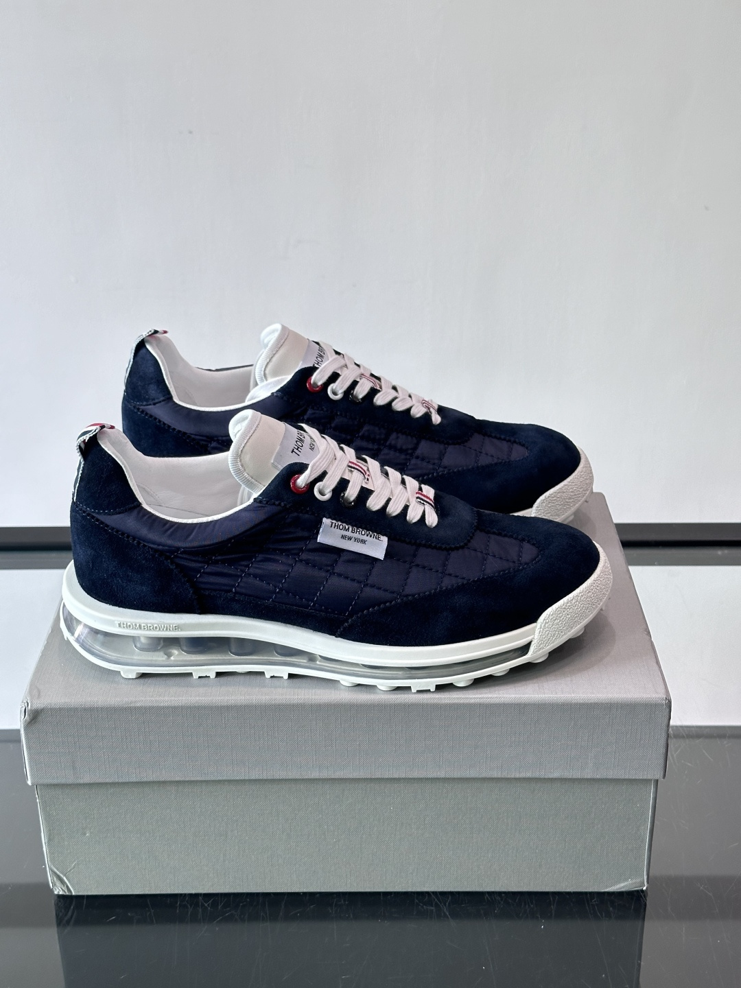톰브라운(Thom Browne) TB 에어쿠션 메쉬 조거 스니커즈 신발