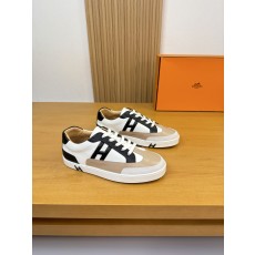 에르메스(Hermes) 실키 스웨이드 H 로고 스니커즈 신발