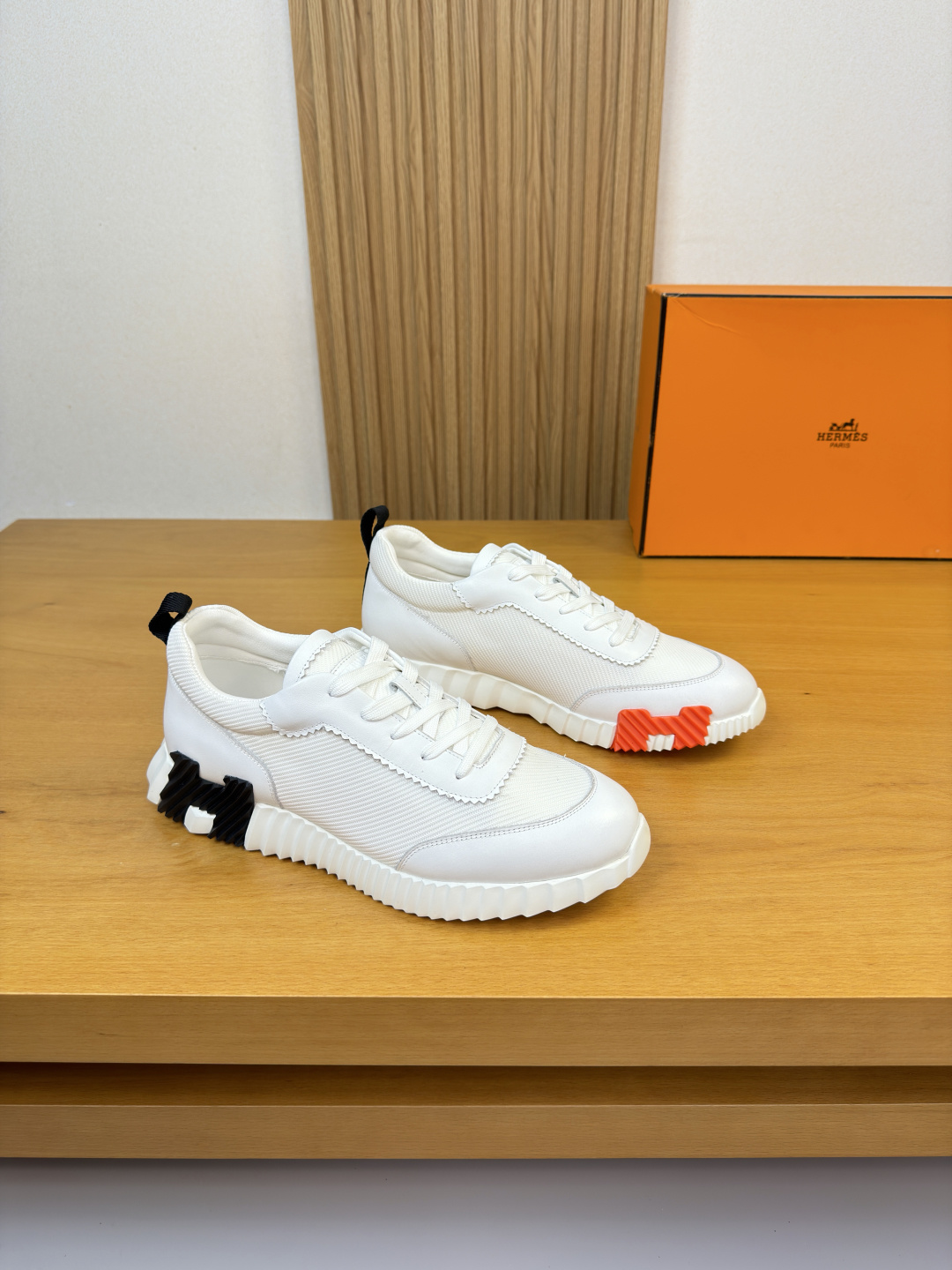 에르메스(Hermes) 나파 & 캔버스 믹스 럭셔리 스니커즈 신발