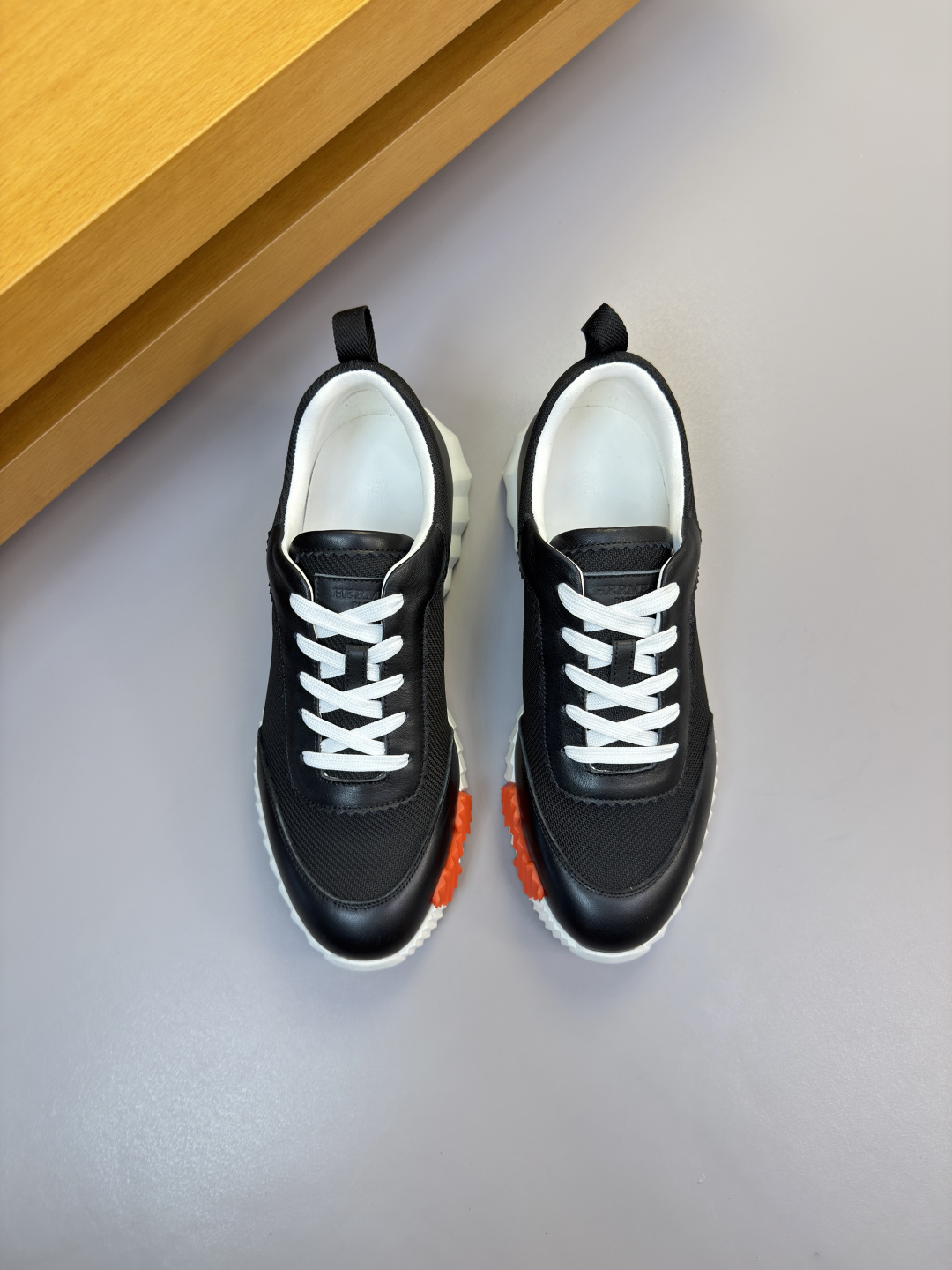 에르메스(Hermes) 나파 & 캔버스 믹스 럭셔리 스니커즈 신발