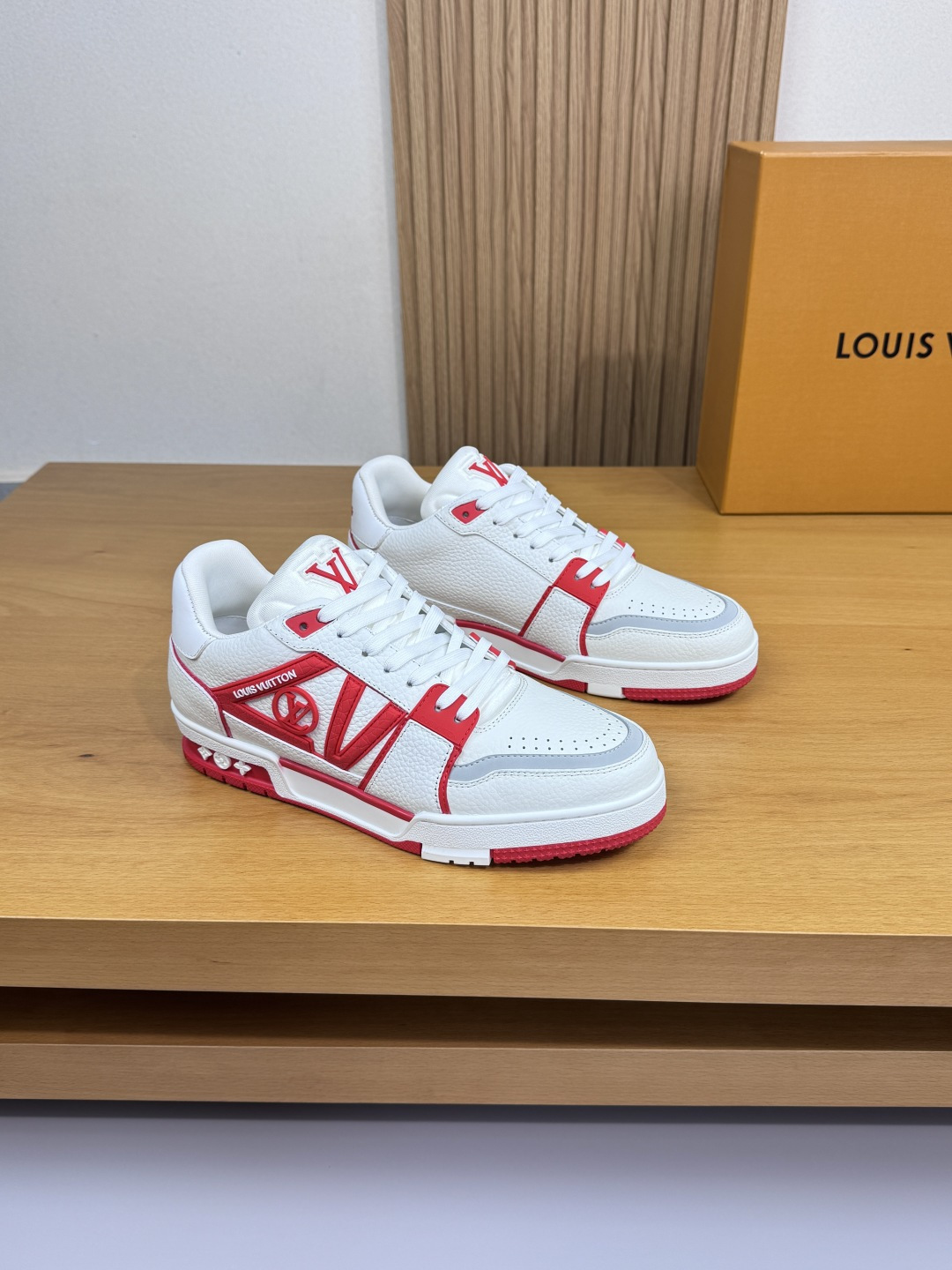 루이비통 LV 리치 가죽 & 인젝션 모듈 스니커즈 신발