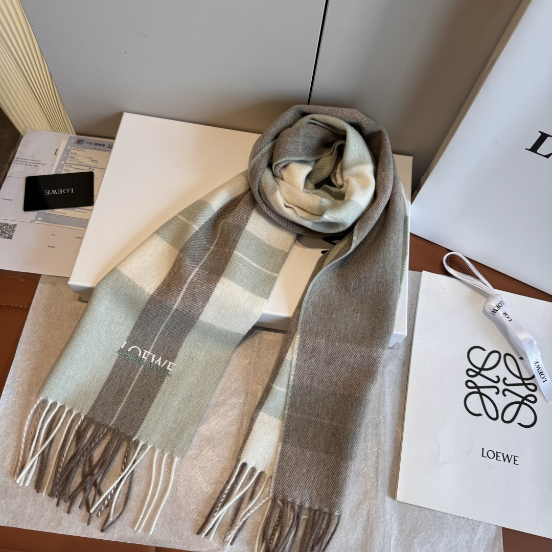 로에베(LOEWE) 투톤 자수 로고 캐시미어 목도리 스카프