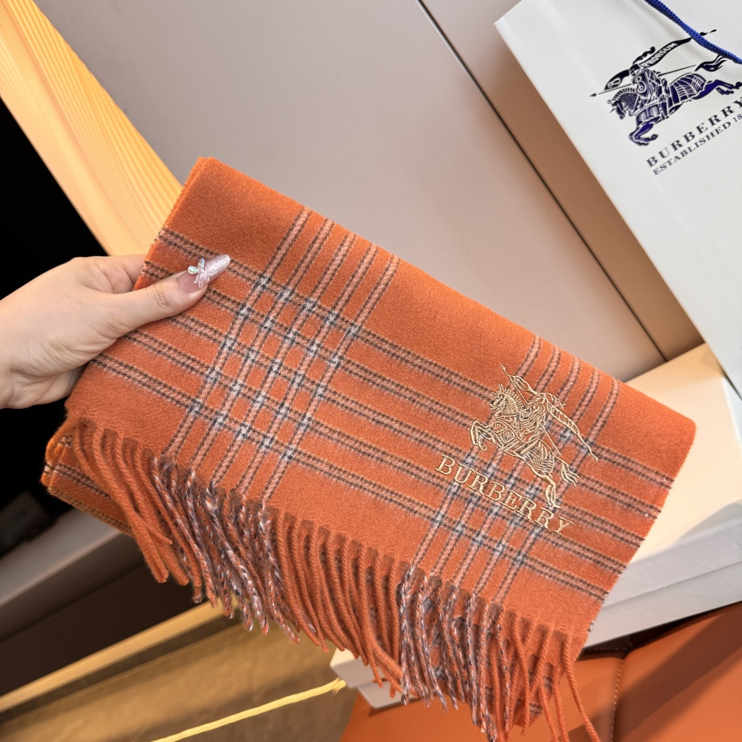 버버리(Burberry) 클래식 체크 캐시미어 머플러 목도리 스카프