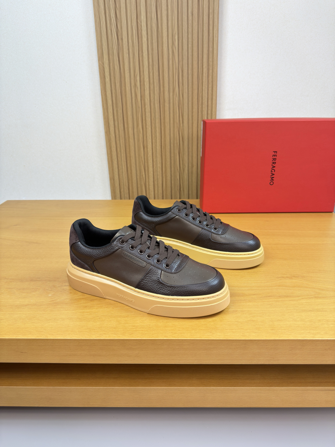 Ferragamo 페라가모 가죽 믹스 스니커즈 신발