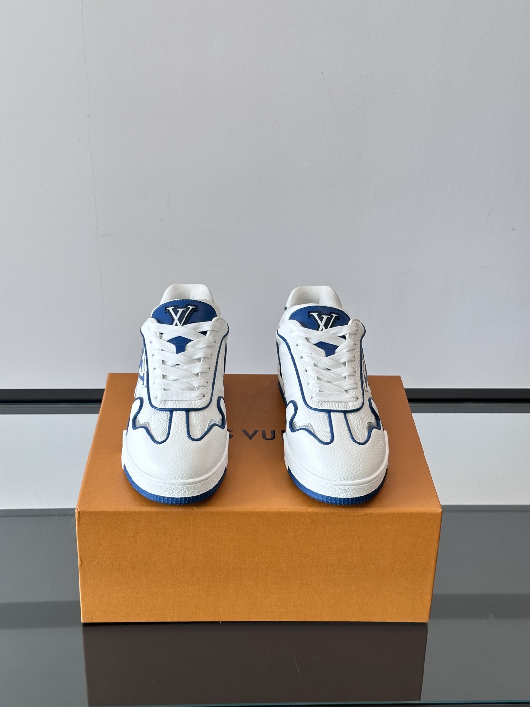 LV 루이비통 트레이너 맥시(Maxi) 스니커즈 신발