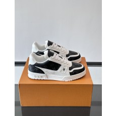 LV 루이비통 트레이너(Trainer) 스니커즈 '시그니처'  신발
