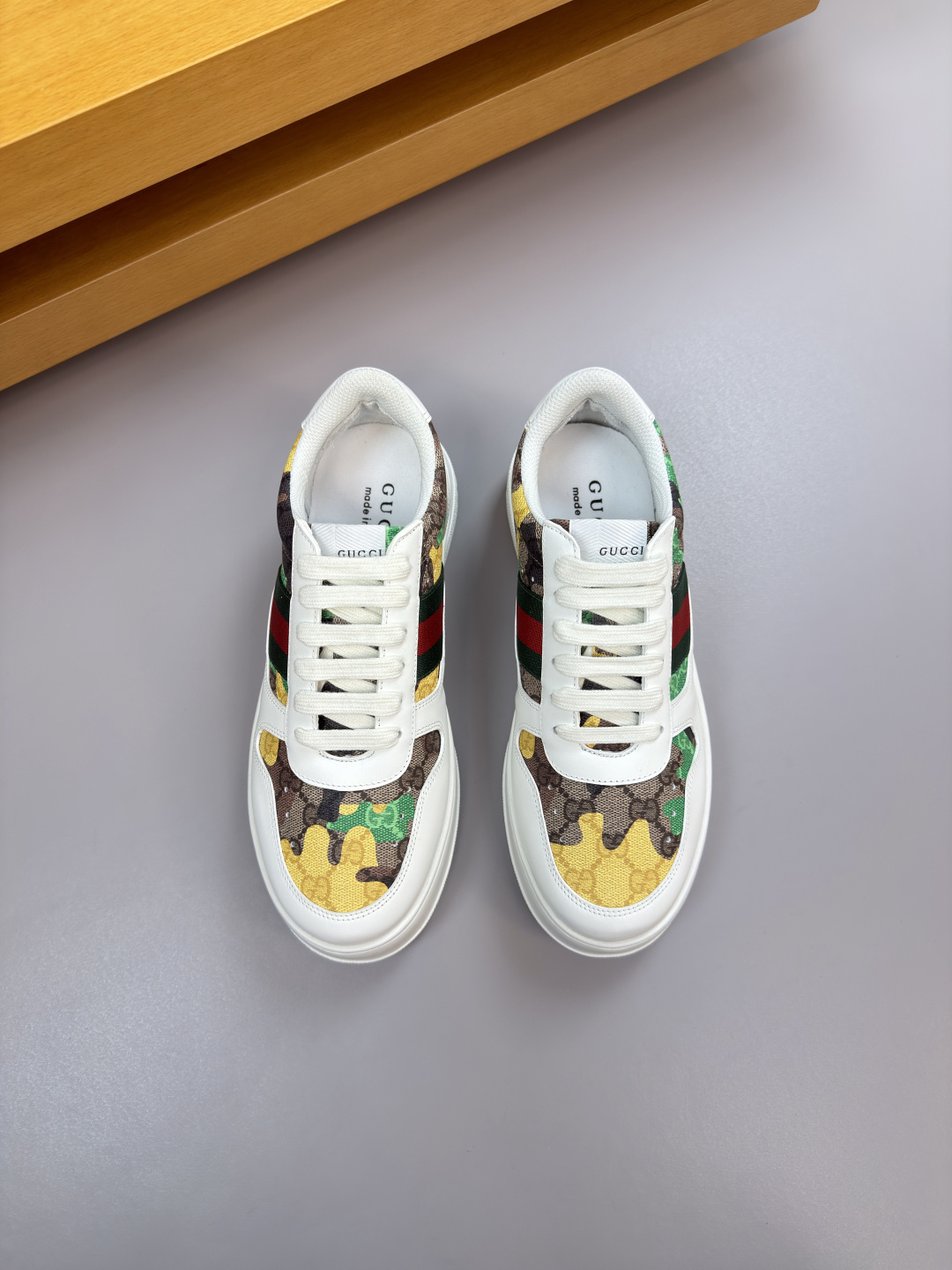 GUCCI 구찌 커플 나파 & 모노그램 스니커즈 신발