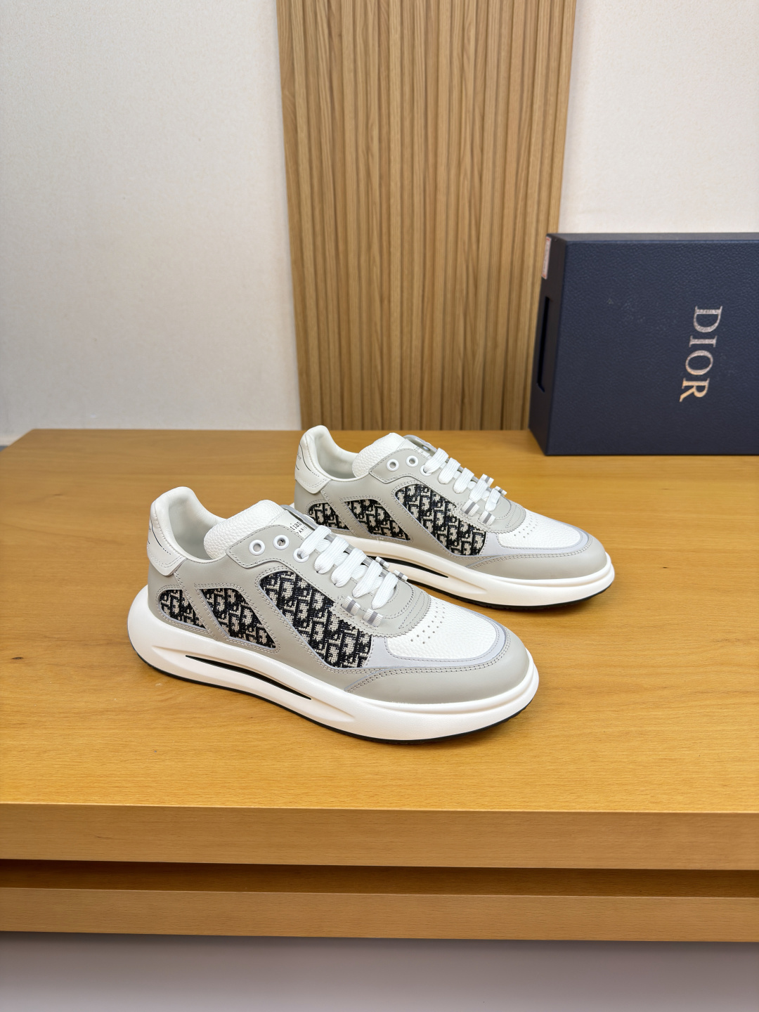 Dior CD 디올 나파 레더 & 오블리크 스니커즈 신발