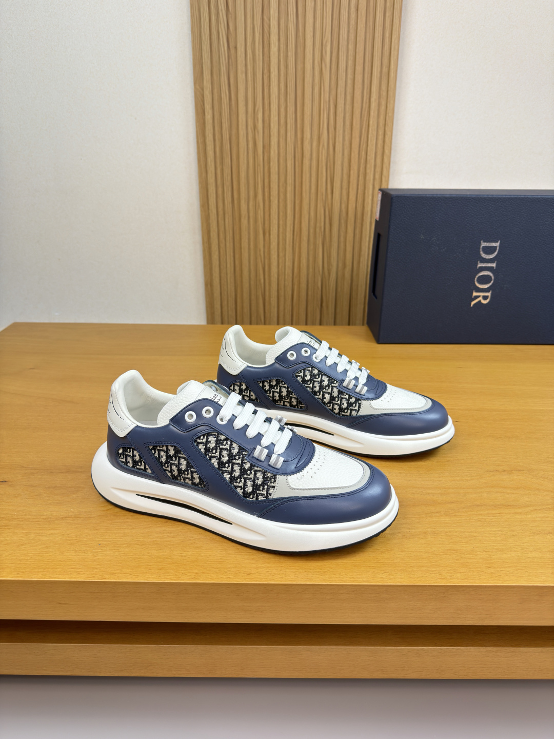 Dior CD 디올 나파 레더 & 오블리크 스니커즈 신발