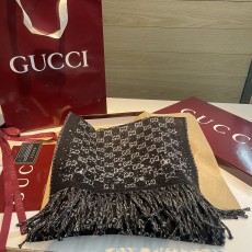 구찌(GUCCI) 크리스탈 머플러 목도리 스카프