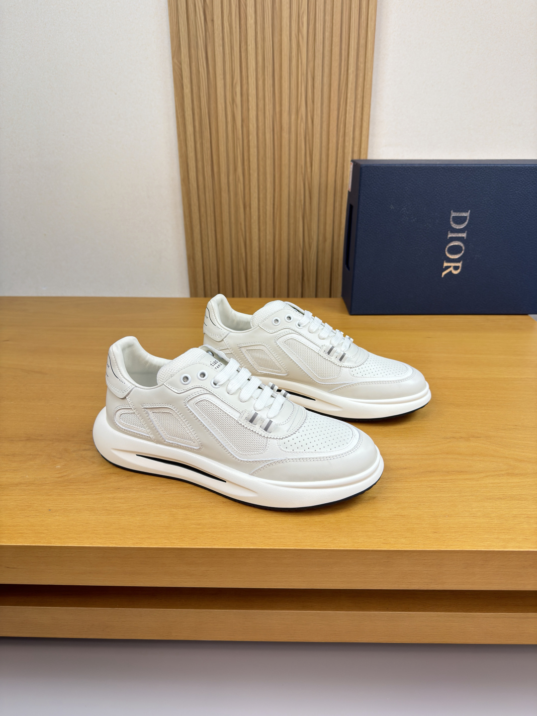 Dior CD 디올 나파 레더 & 실크 캔버스 스니커즈 신발