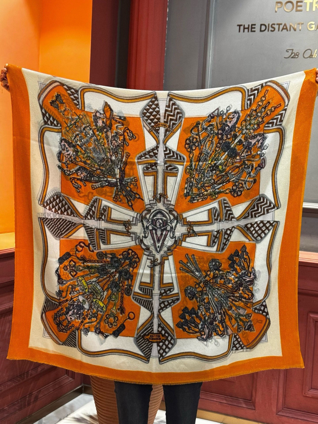 에르메스(HERMES) 입체 패턴 캐시미어 롱 목도리 스카프