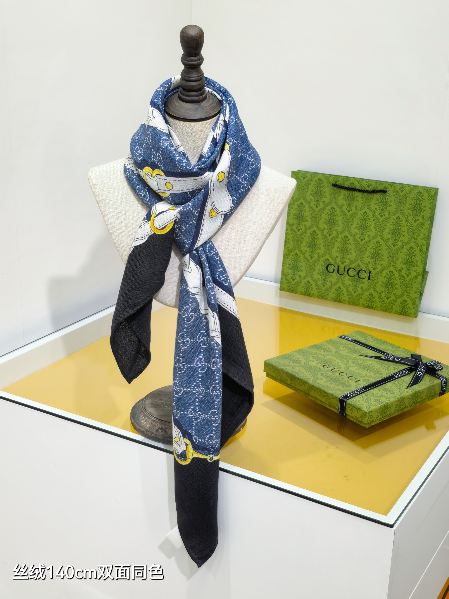 구찌(GUCCI) 실크 캐시미어 스퀘어 숄 머플러 목도리 스카프