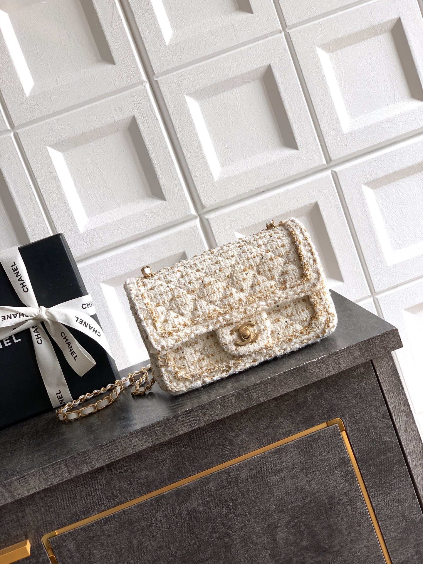 CHANEL 샤넬 25K 신상 트위드 핸들 백 가방 20cm