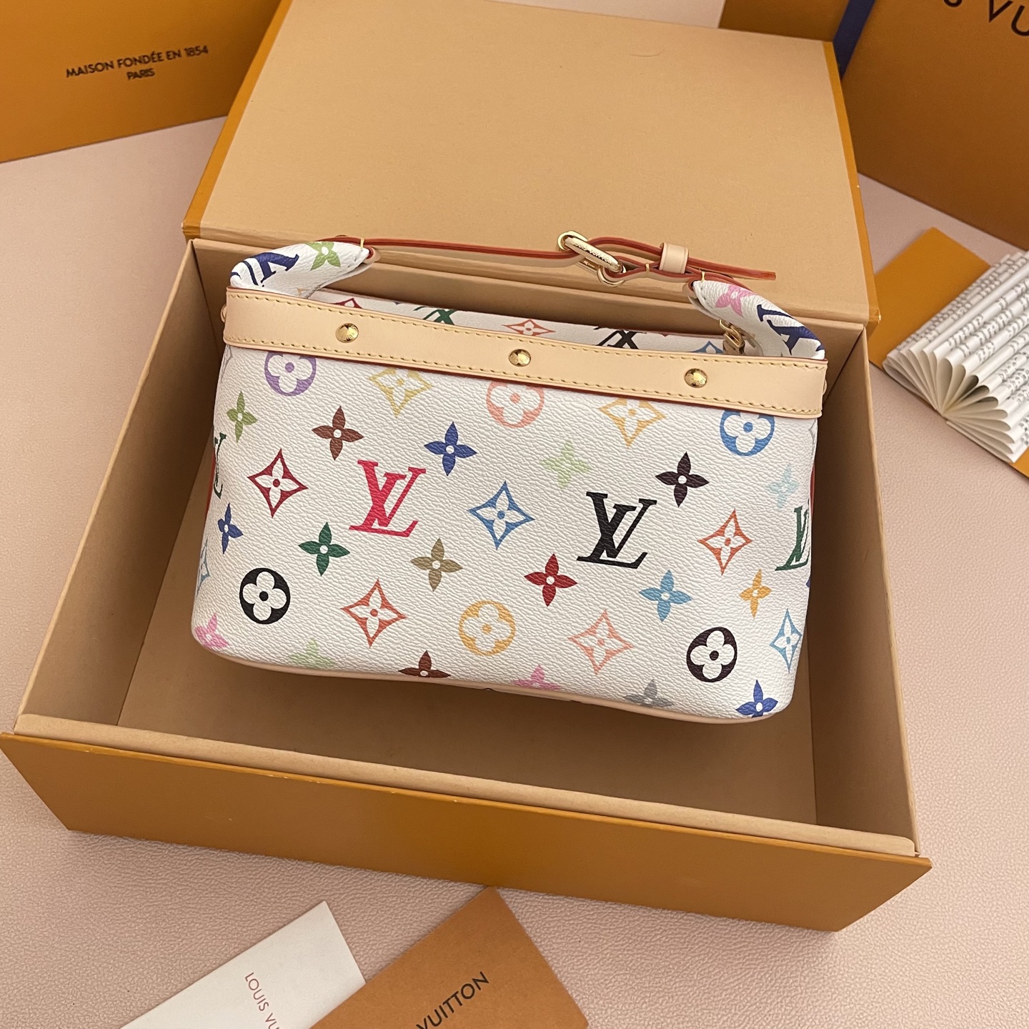 LOUIS VUITTON LV 루이비통 x TM 크루저(Cruiser) 코스메틱 파우치 (M27900) 가방