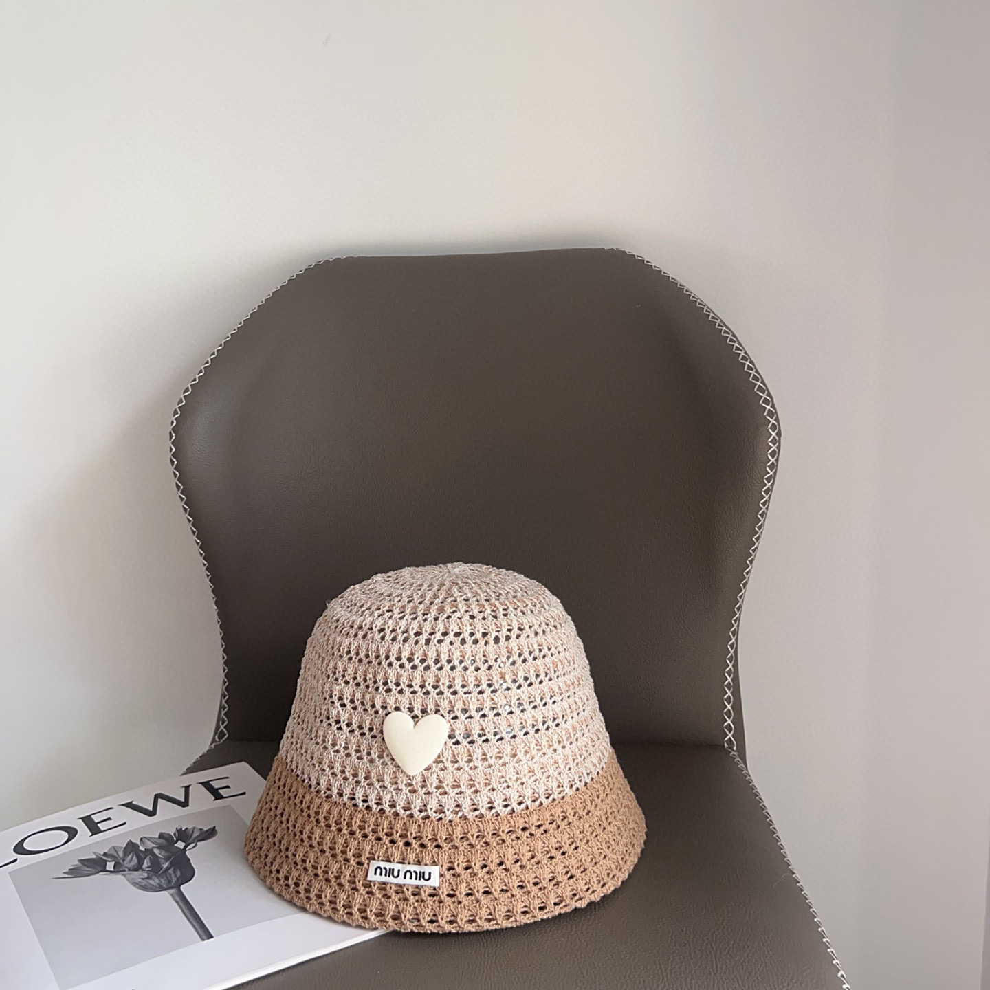 미우미우(MiuMiu) 컬러 블록 버킷 모자