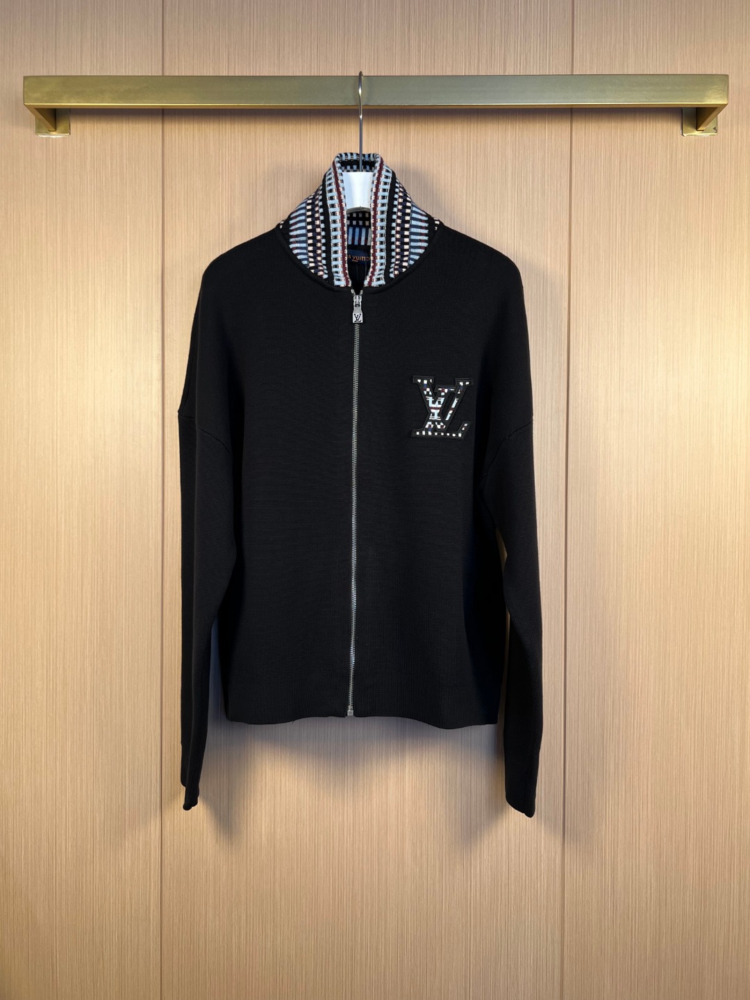 루이비통(LV) 컬러 체크 칼라 니트 재킷 의류