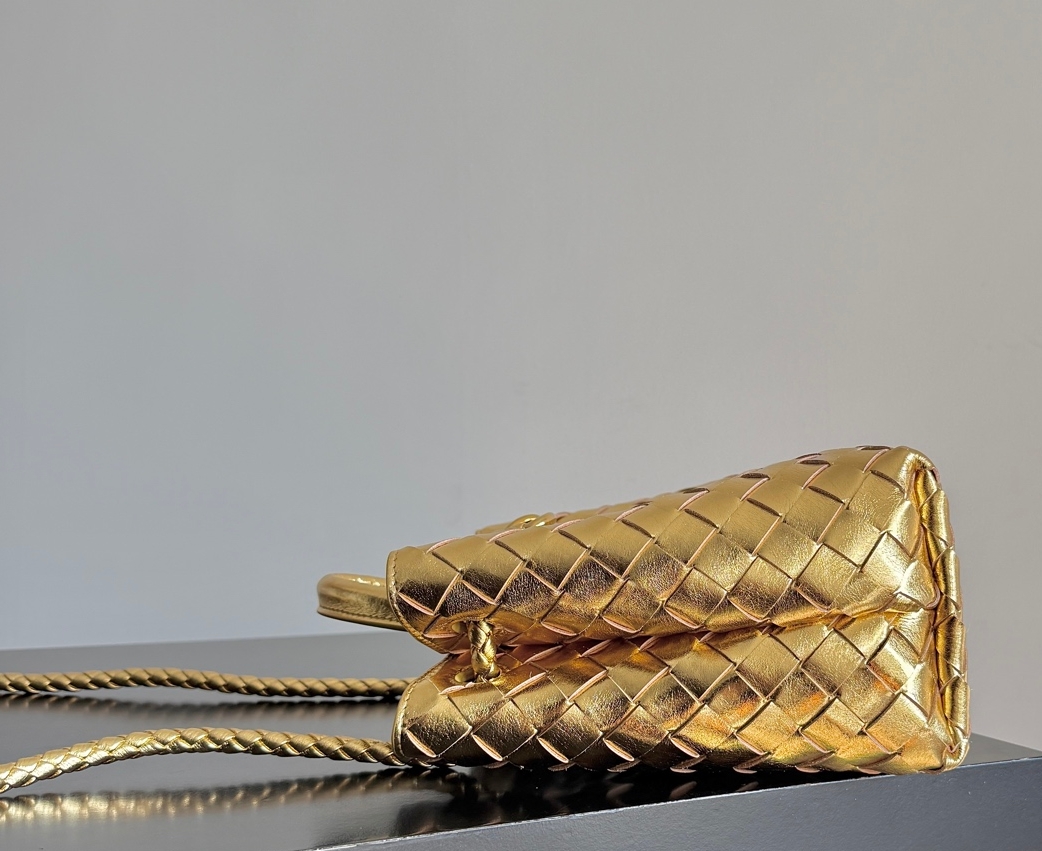 Bottega Veneta BV 보테가 베네타 안디아모(Andiamo) 스몰 - 오리지널 양가죽 가방