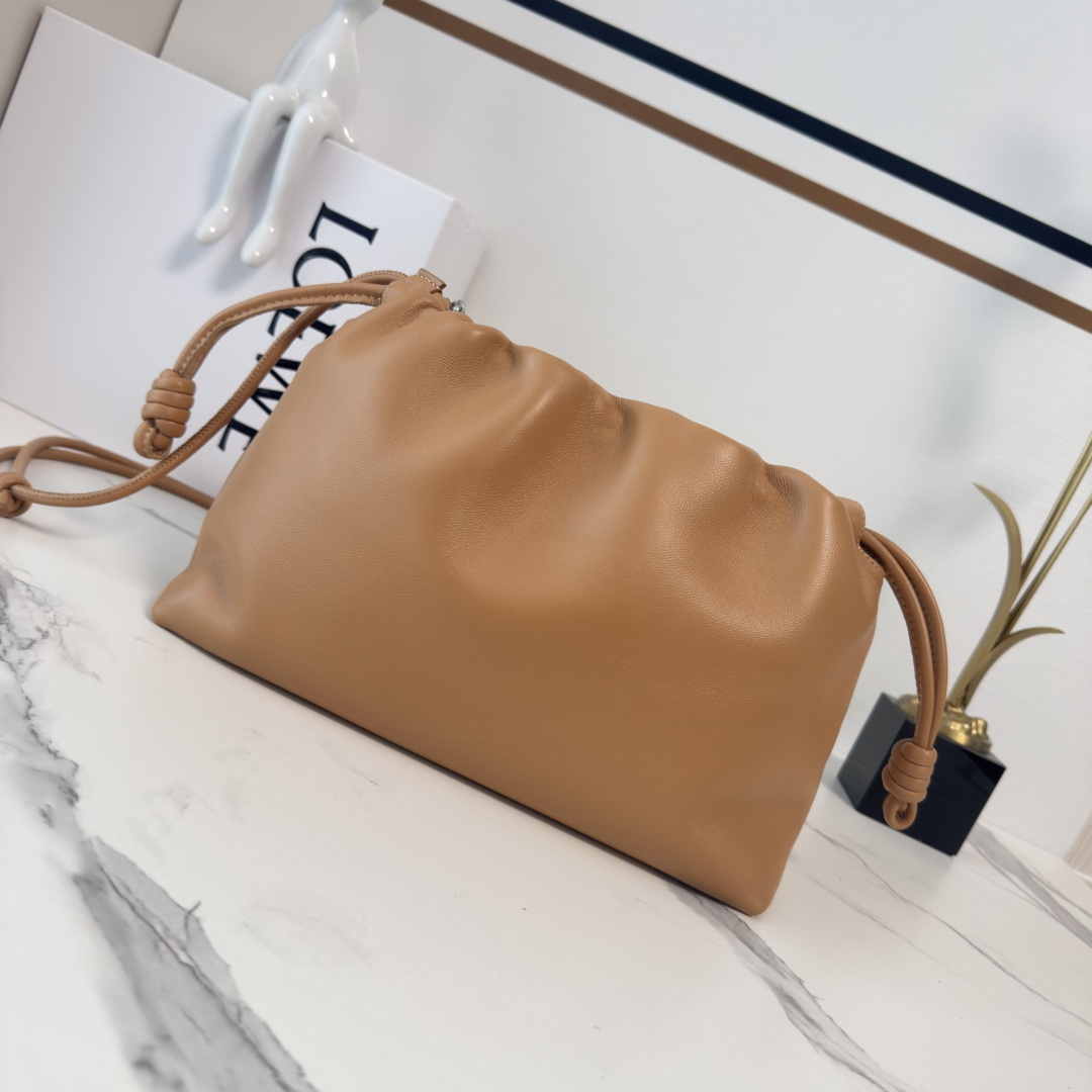 Loewe 로에베 플라멩코 퍼스(Flamenco Purse) 숄더백 가방 - 30cm