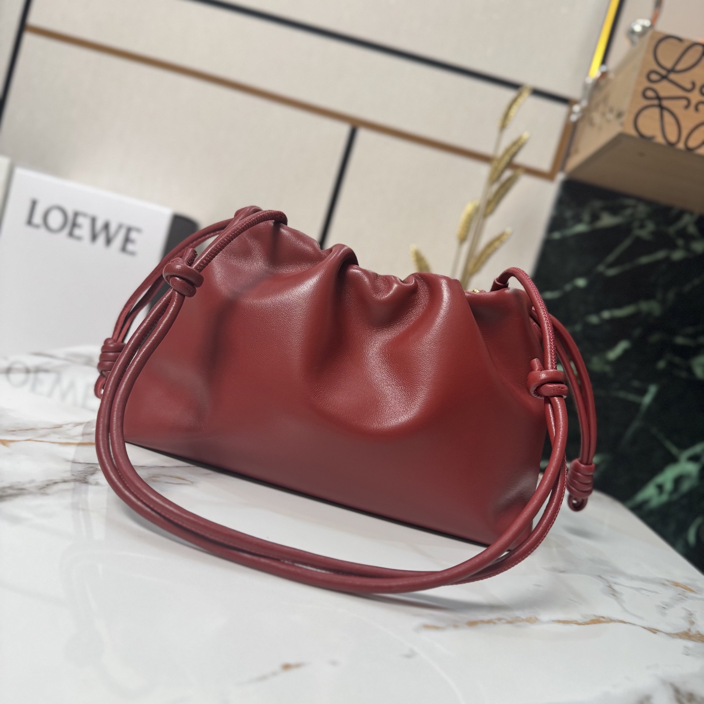 Loewe 로에베 플라멩코 퍼스(Flamenco Purse) 숄더백 가방 - 30cm