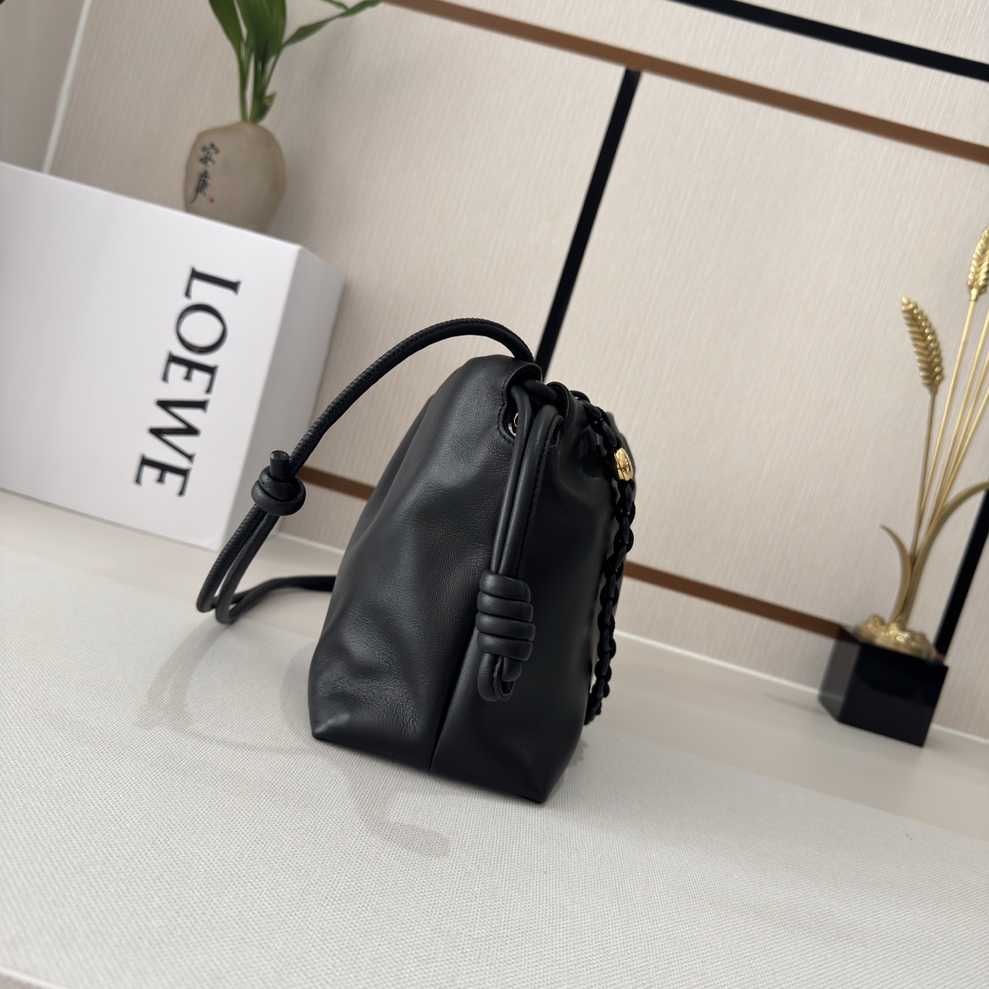 Loewe 로에베 플라멩코 퍼스(Flamenco Purse) 숄더백 가방 - 30cm