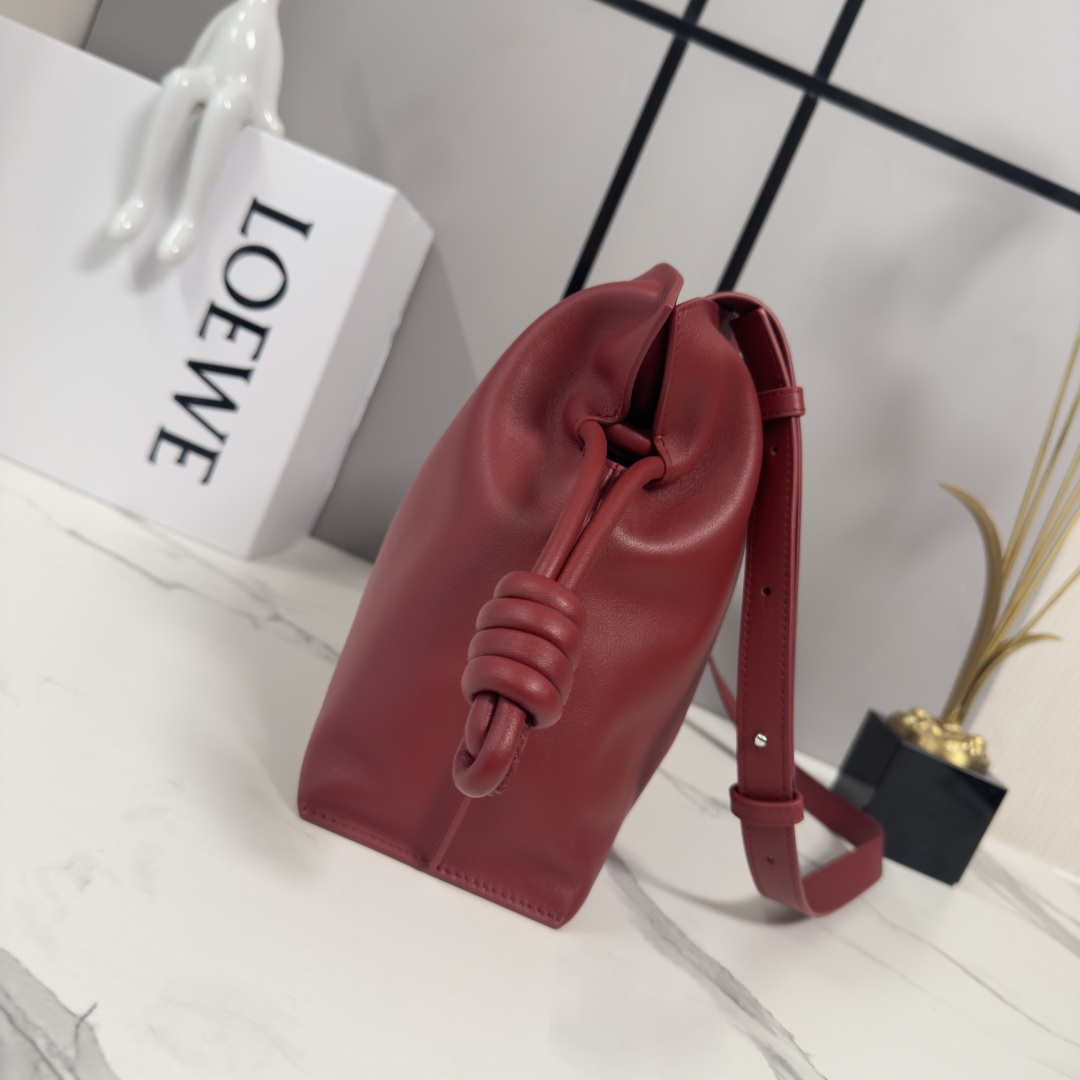 Loewe 로에베 신형 나파 카프스킨 플라멩코 퍼스 숄더백 가방 - 미디엄