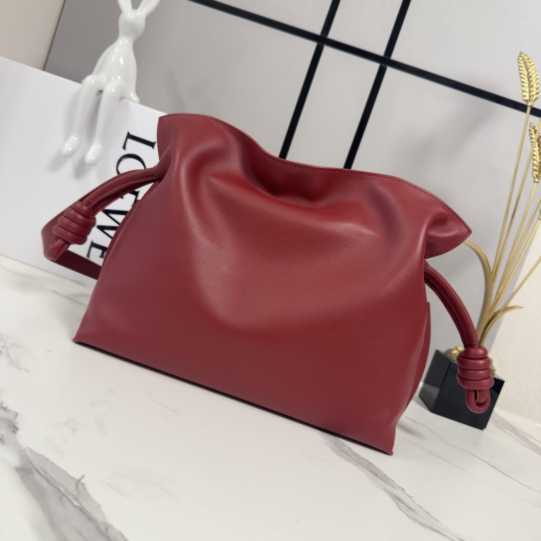 Loewe 로에베 신형 나파 카프스킨 플라멩코 퍼스 숄더백 가방 - 미디엄