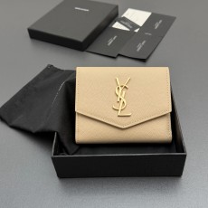 Saint Laurent YSL 생로랑 마틀라세 그레인 레더 컴팩트 지갑 - 아몬드/금장