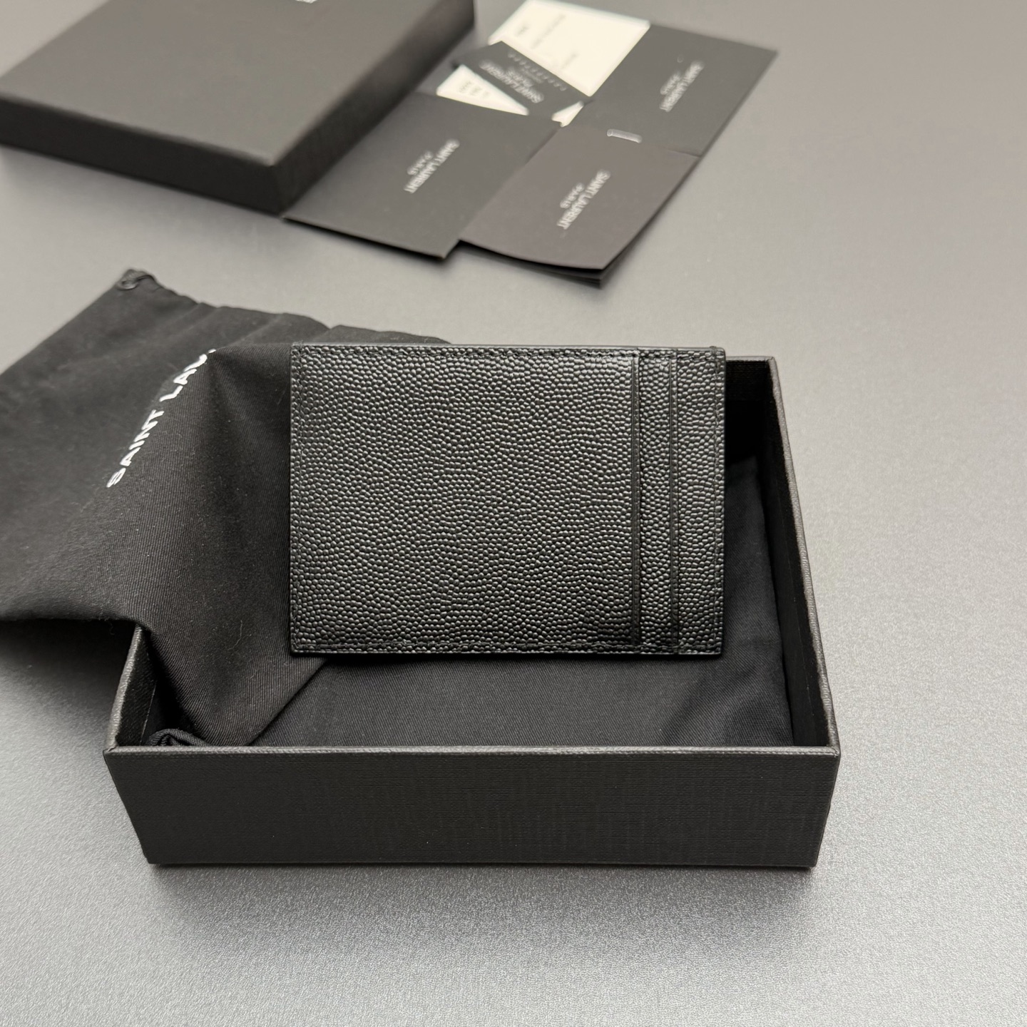 Saint Laurent YSL 생로랑 업타운(UPTOWN) 그레인 레더 카드 지갑 - 블랙/금장