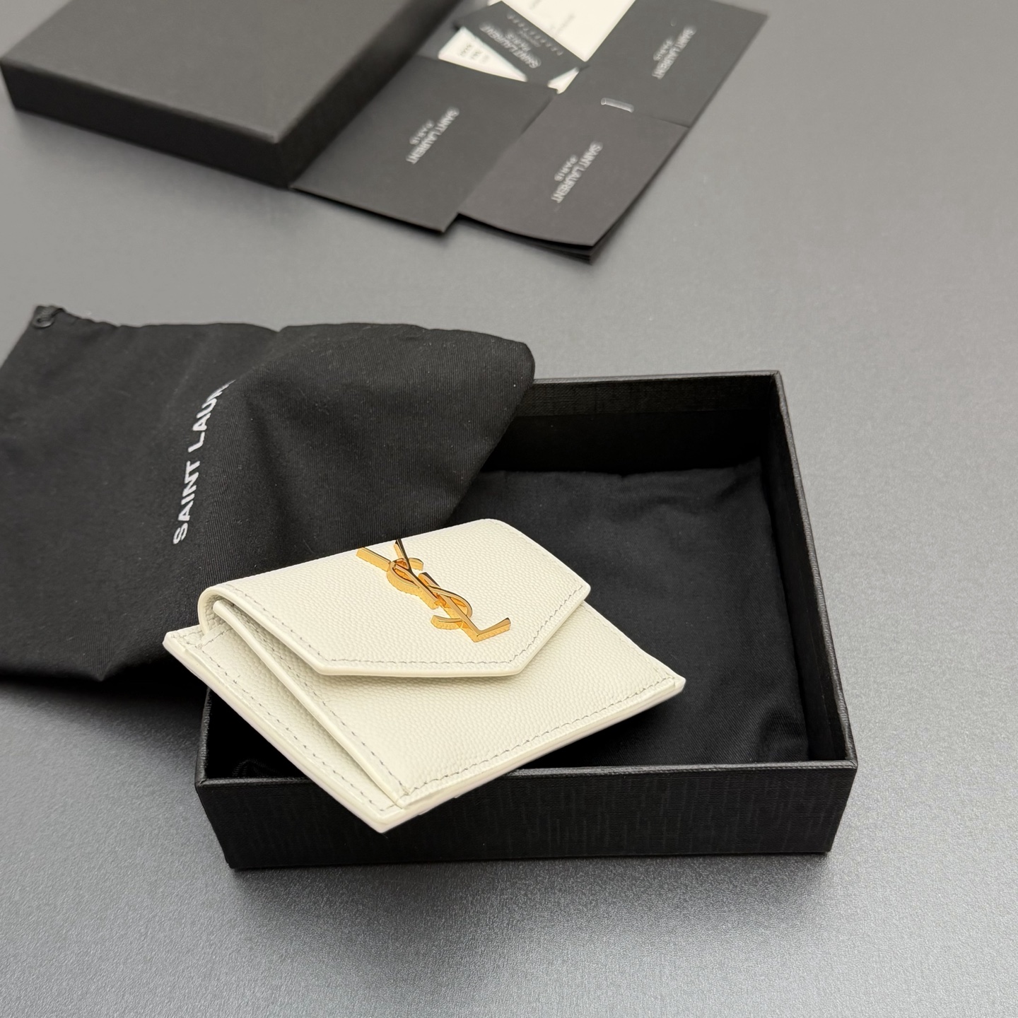 Saint Laurent YSL 생로랑 uptown 업타운 플랩 카드 지갑