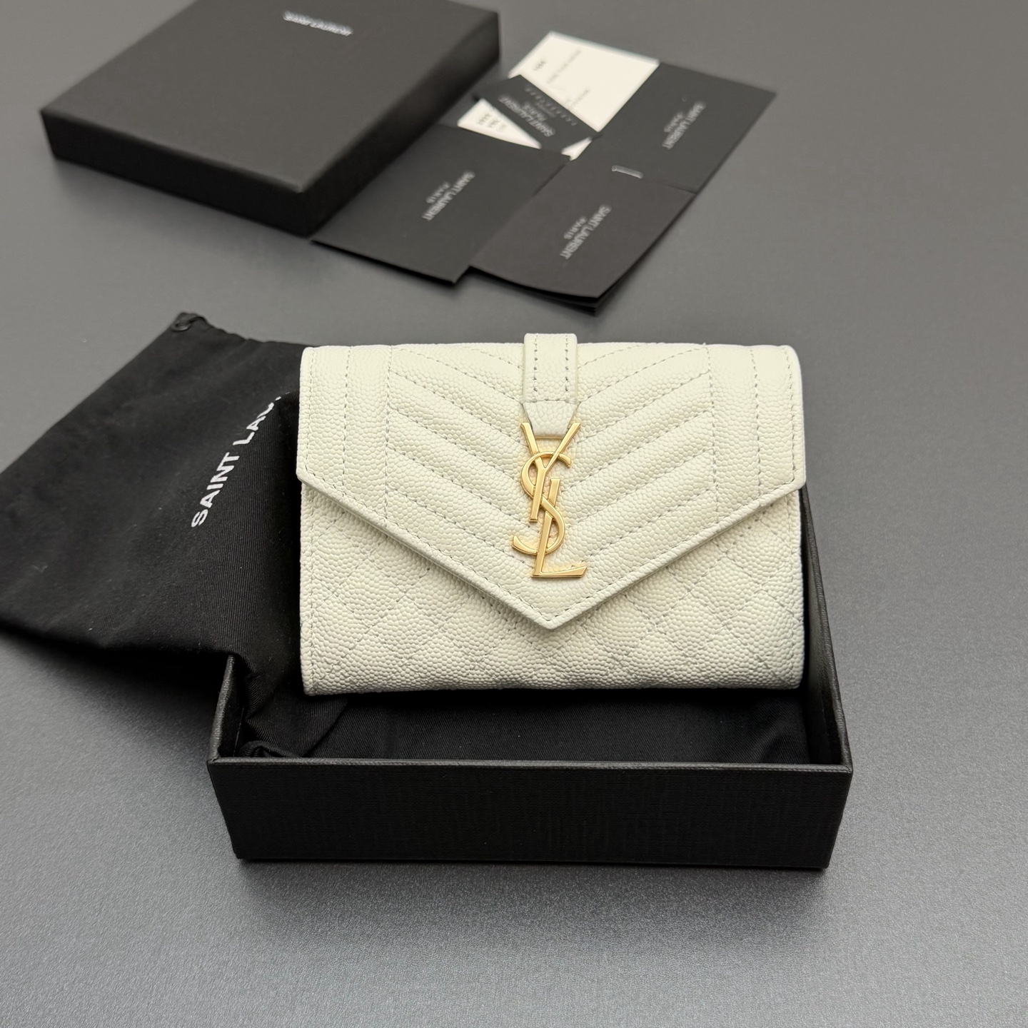 Saint Laurent YSL 생로랑 마틀라세 소형 믹스 퀼팅 지갑
