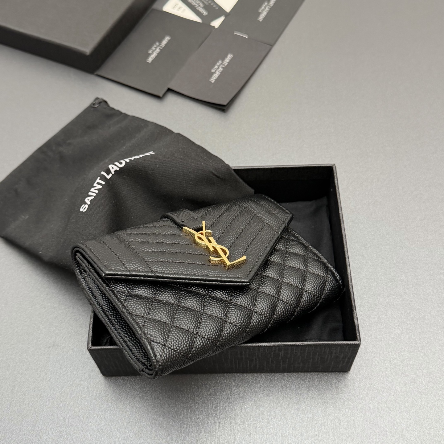 Saint Laurent YSL 생로랑 마틀라세 소형 믹스 퀼팅 지갑
