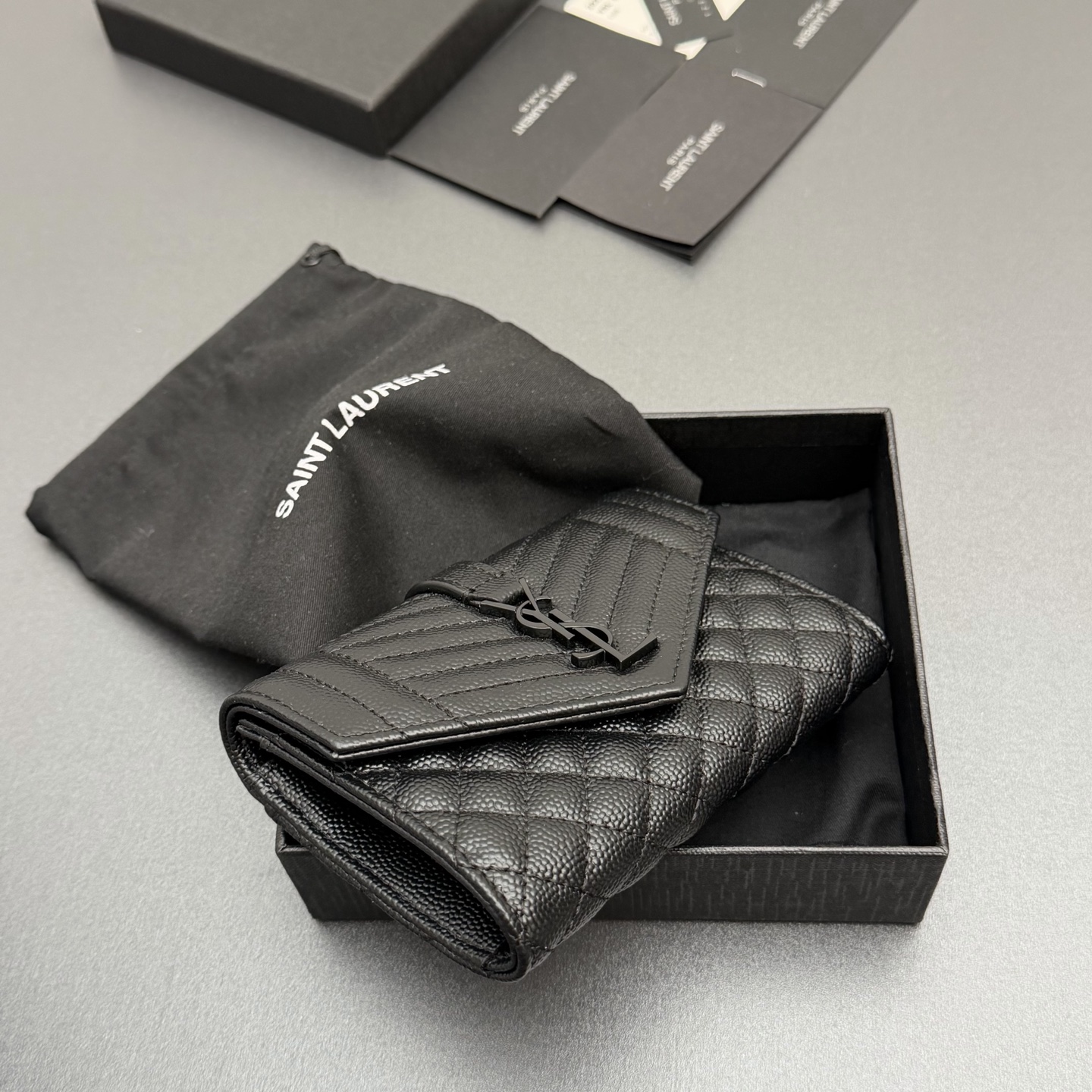 Saint Laurent YSL 생로랑 마틀라세 소형 믹스 퀼팅 지갑