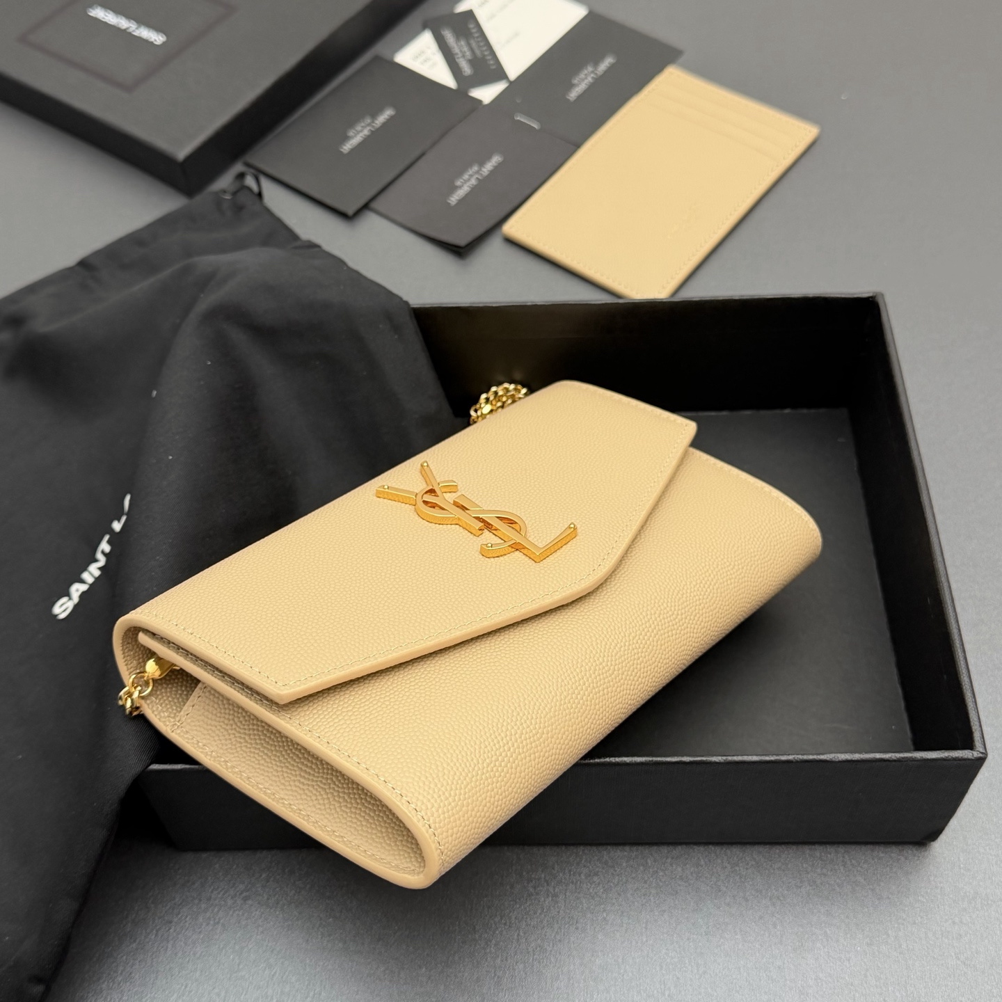 Saint Laurent YSL 생로랑 엔벨로프 그레인 레더 체인백 (WOC) 가방