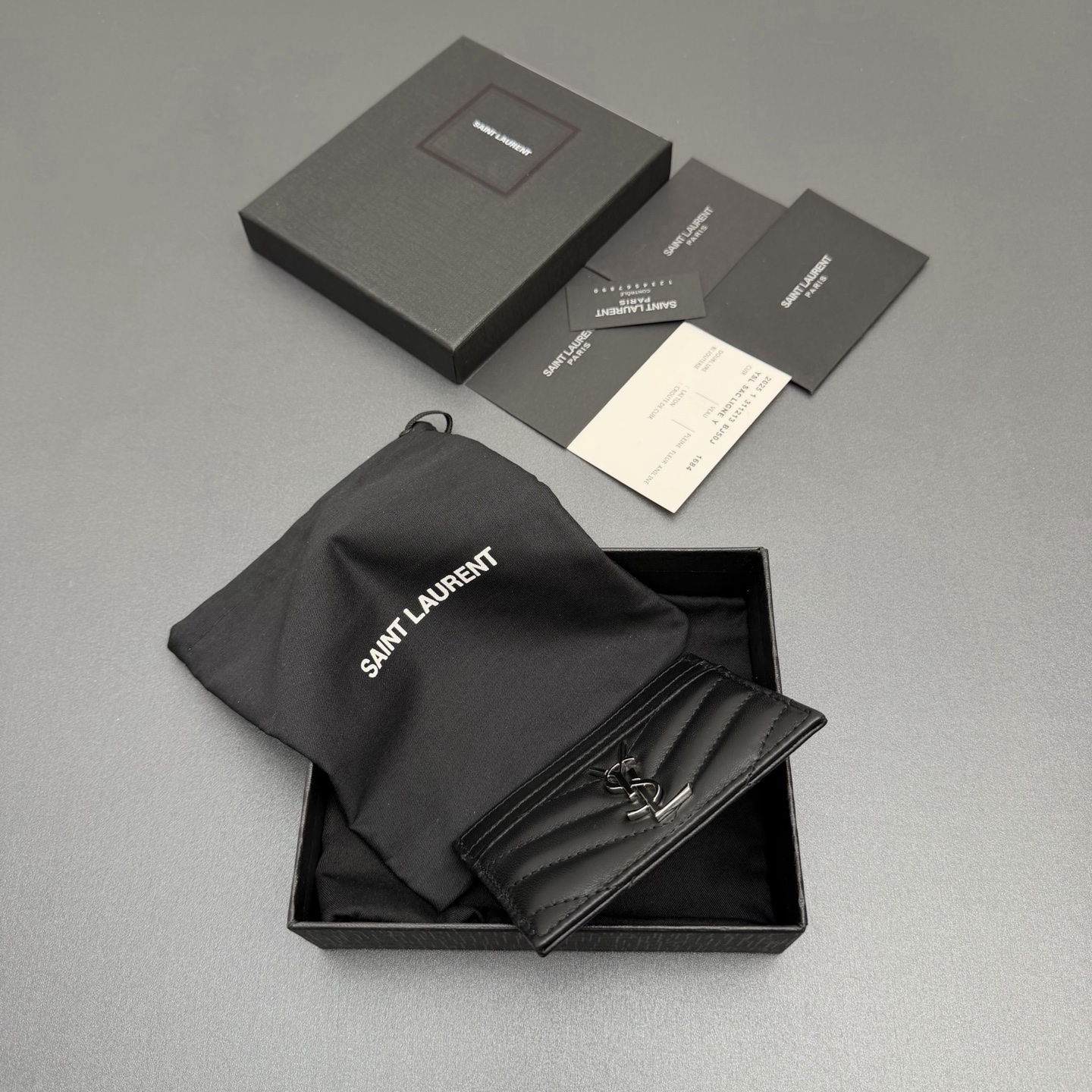 Saint Laurent YSL 생로랑 마틀라세 램스킨 카드 홀더 지갑