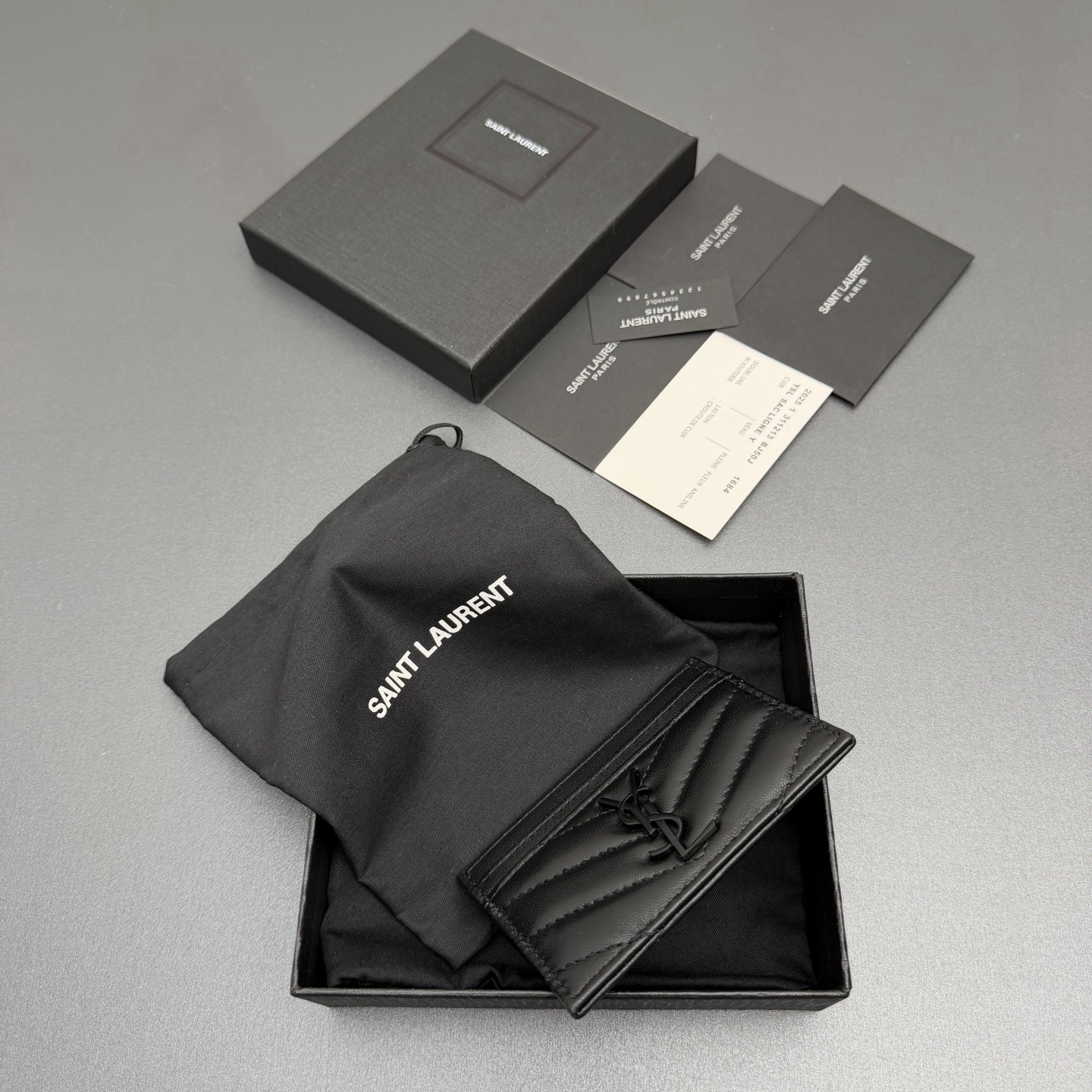 Saint Laurent YSL 생로랑 마틀라세 램스킨 카드 홀더 (올 블랙) 지갑