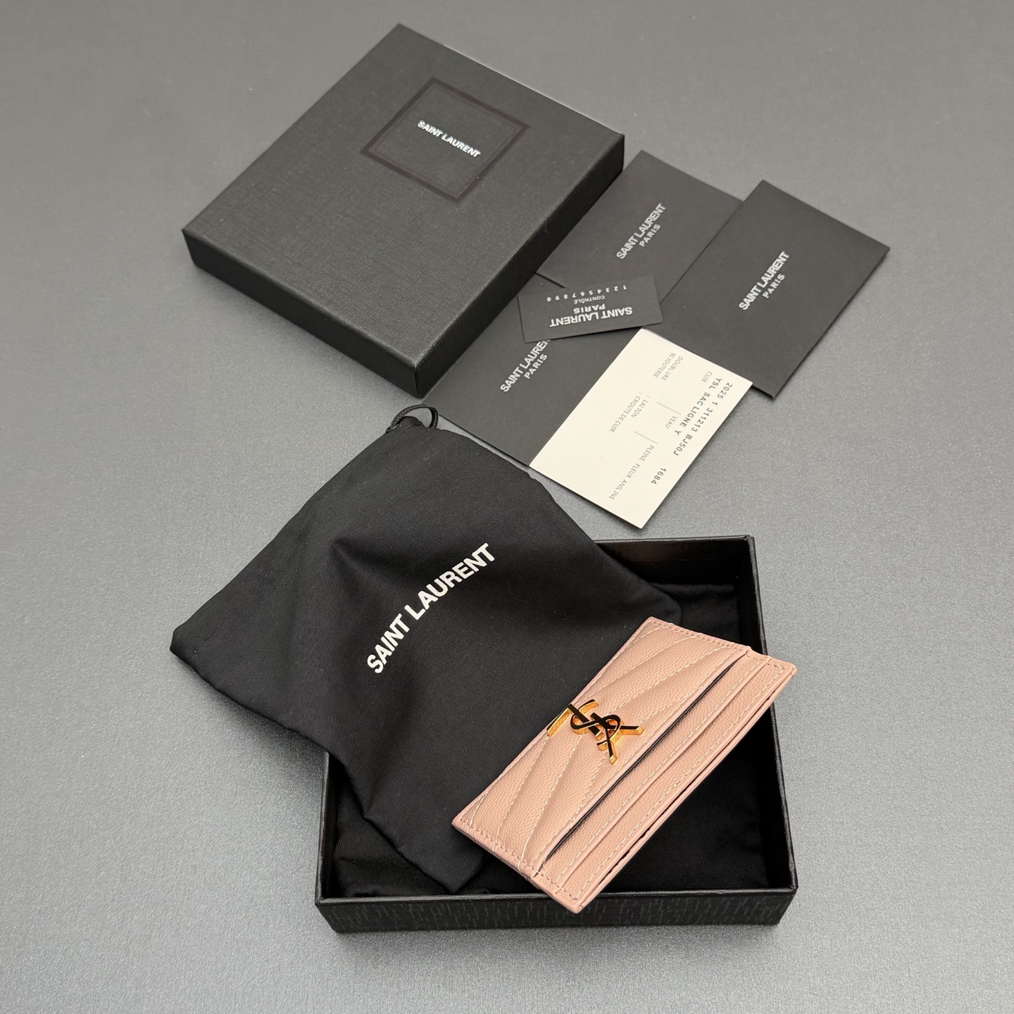 Saint Laurent YSL 생로랑 마틀라세 그레인 레더 카드 홀더 지갑