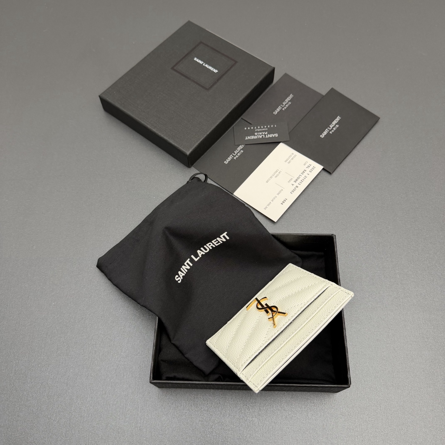 Saint Laurent YSL 생로랑 마틀라세 그레인 레더 카드 홀더 지갑