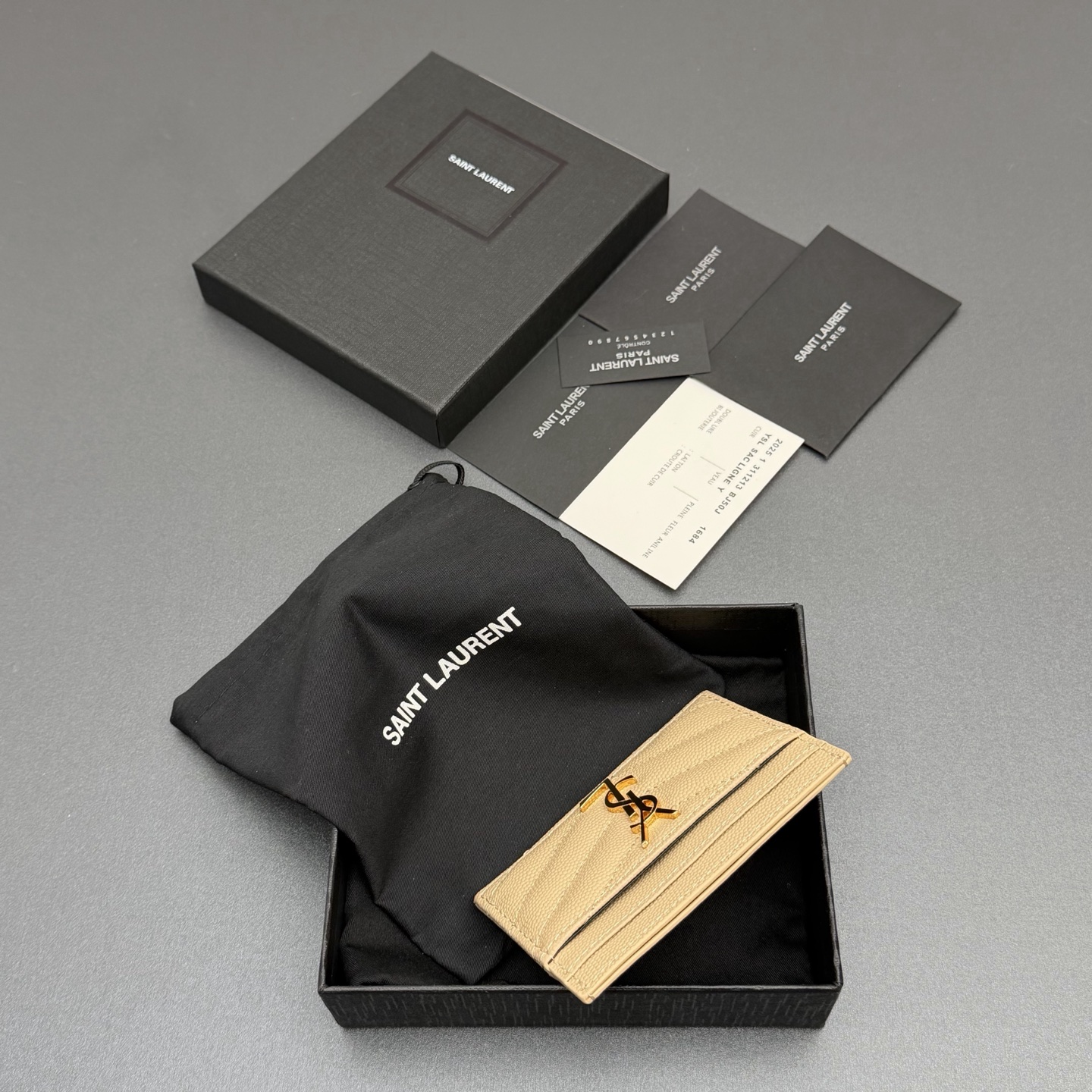 Saint Laurent YSL 생로랑 마틀라세 그레인 레더 카드 홀더 지갑