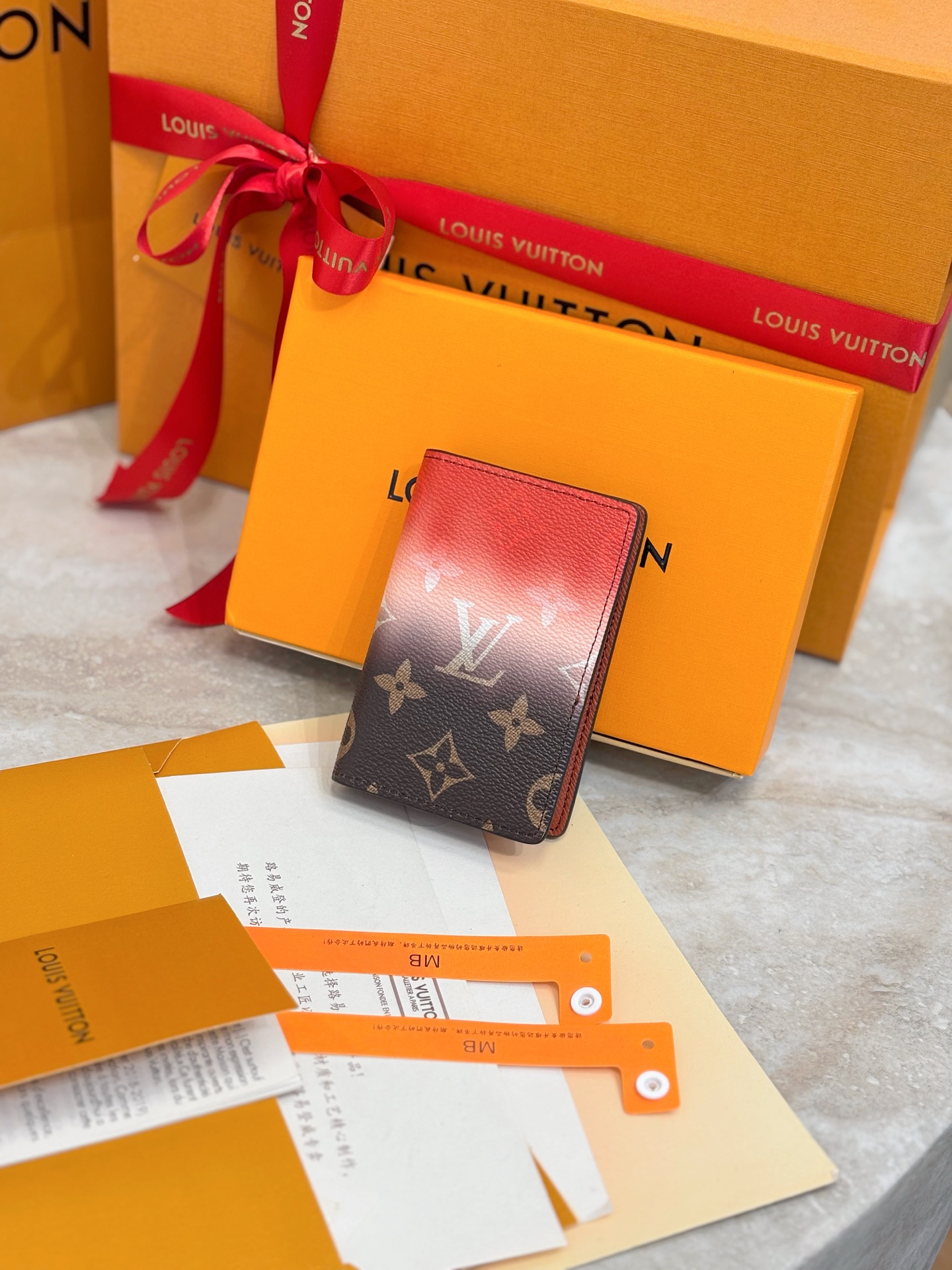 Louis Vuitton LV 루이비통 여권 케이스 지갑 M28010