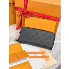 Louis Vuitton LV 루이비통 지피 월릿 버티컬 장지갑 M28048